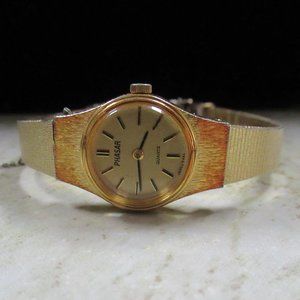 Vintage Phasar 6" gold tone metal watch needs new battery